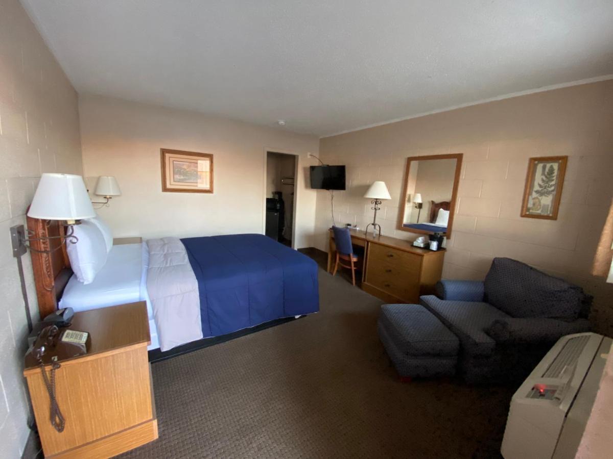 Regency Inn Dodge City Exterior foto